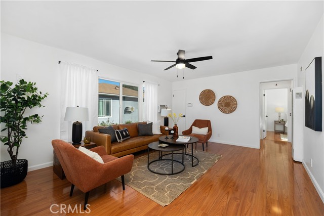 MLS #OC25164308 image #1