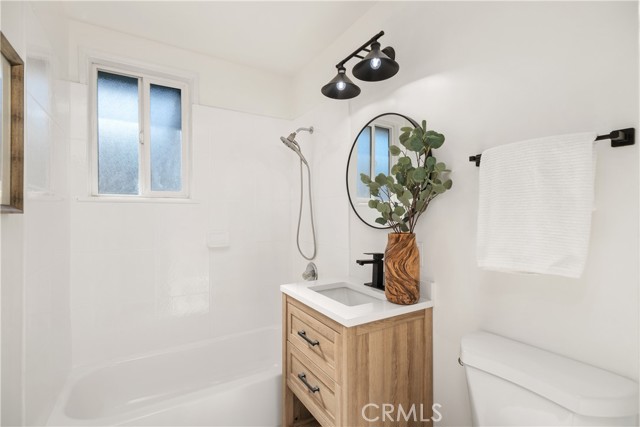 MLS #OC25164308 image #27