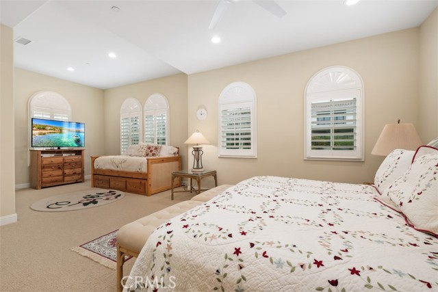 MLS #OC25164448 img 16