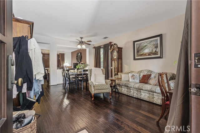 MLS #OC25164541 image #3