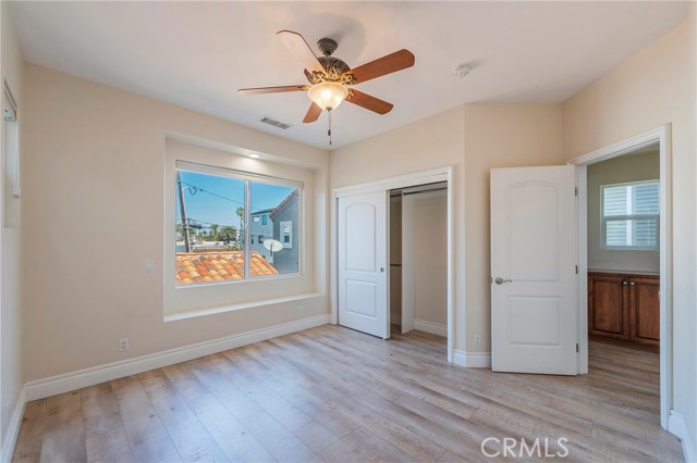 MLS #OC25164921 image #16