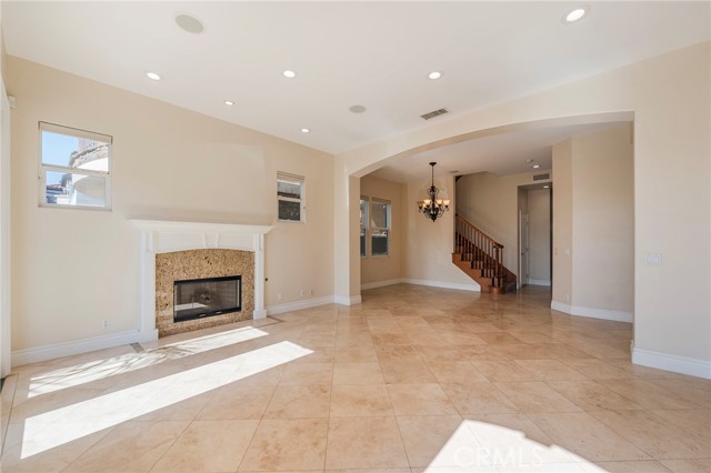 MLS #OC25164921 image #3