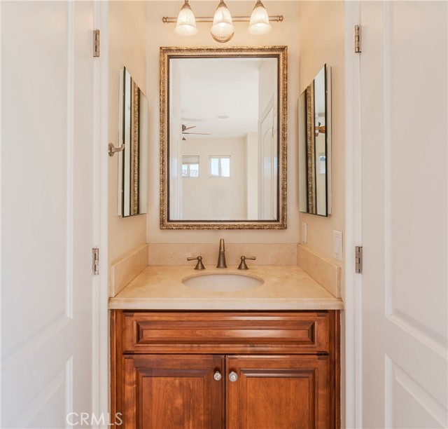 MLS #OC25164921 image #30