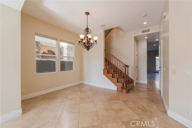 MLS #OC25164921 image #5