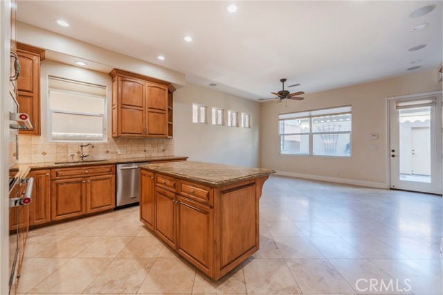 MLS #OC25164921 image #7