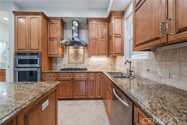 MLS #OC25164921 image #8