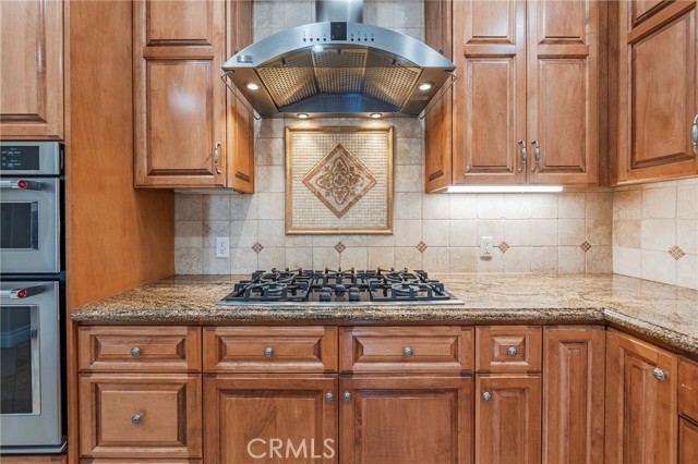 MLS #OC25164921 image #9