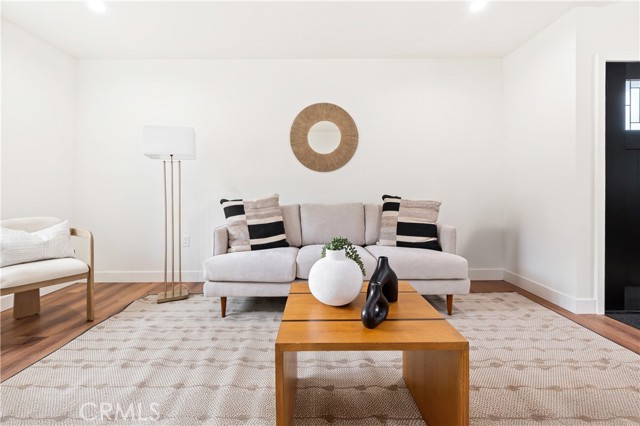 MLS #OC25164989 image #10