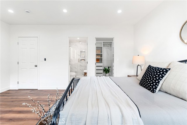 MLS #OC25164989 image #23