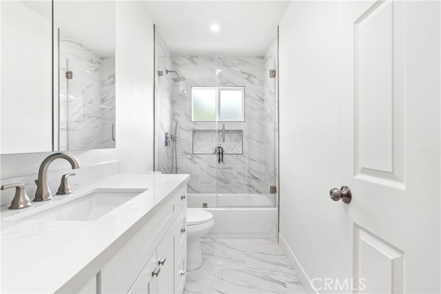 MLS #OC25164989 image #28