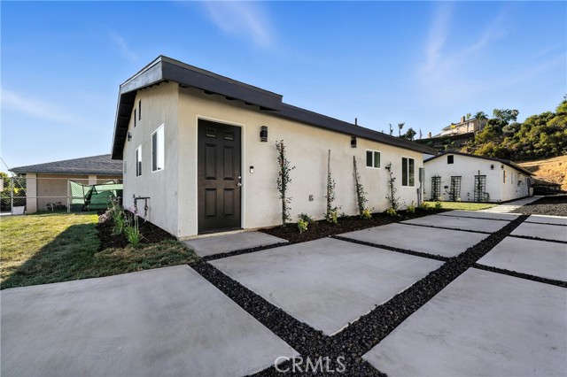 MLS #OC25164989 image #32