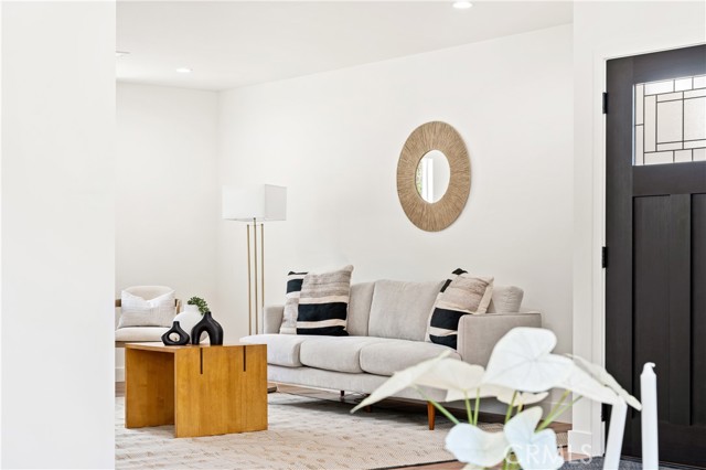 MLS #OC25164989 image #6