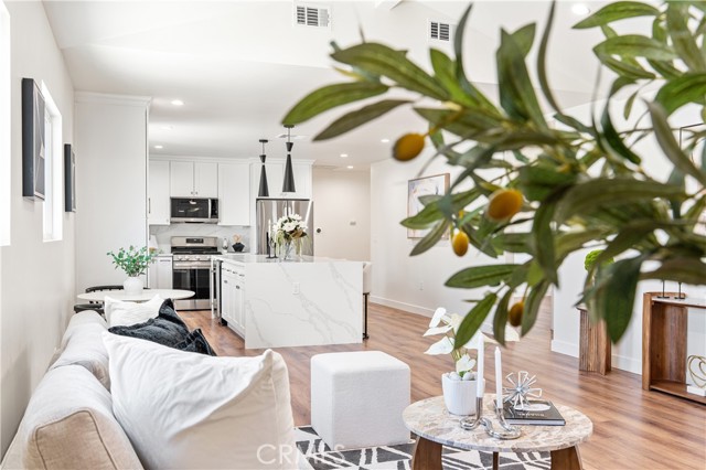 MLS #OC25164989 image #7