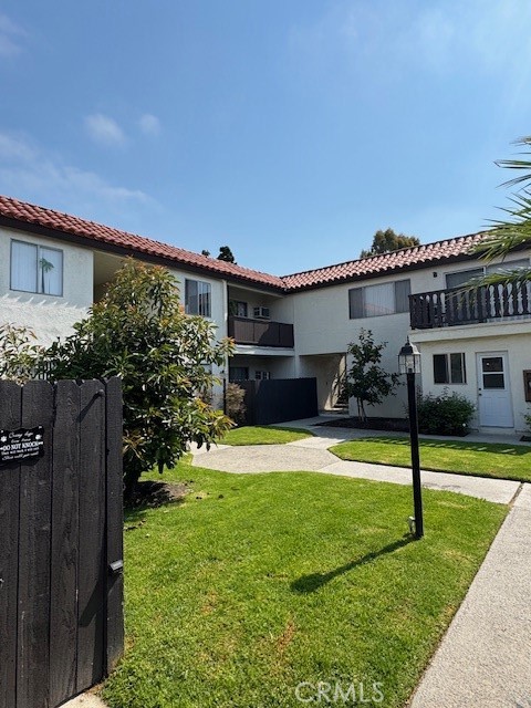 MLS #OC25165007 image #2