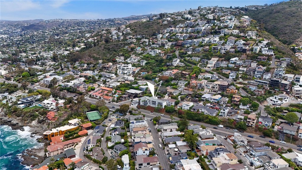 MLS #OC25165232 image #16