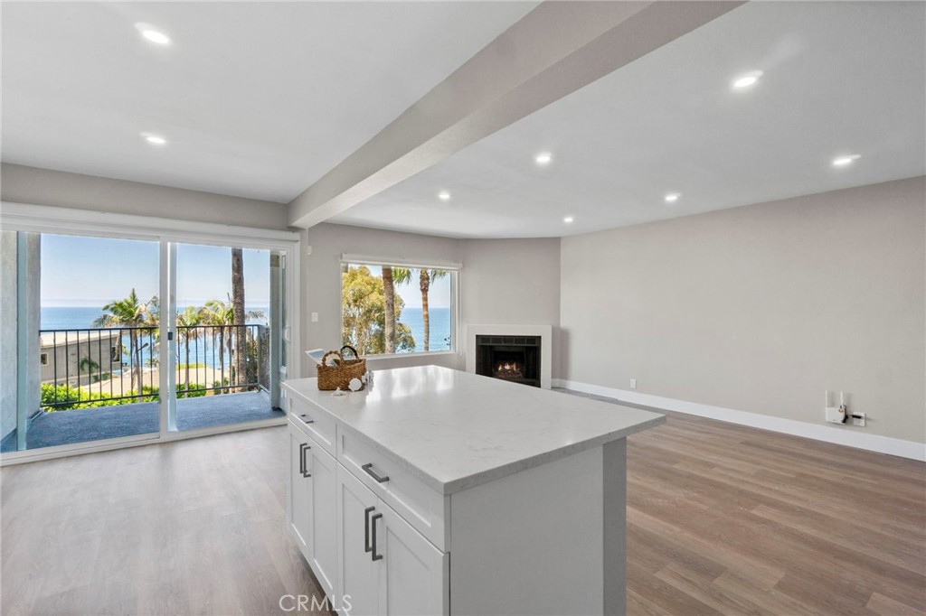 MLS #OC25165232 image #2