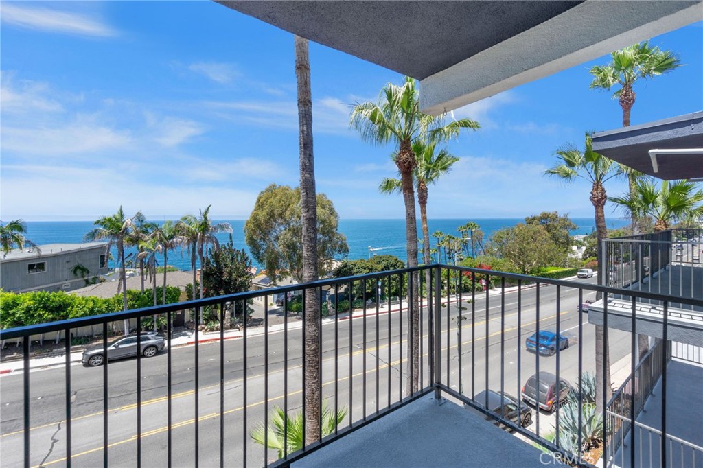 MLS #OC25165232 image #3