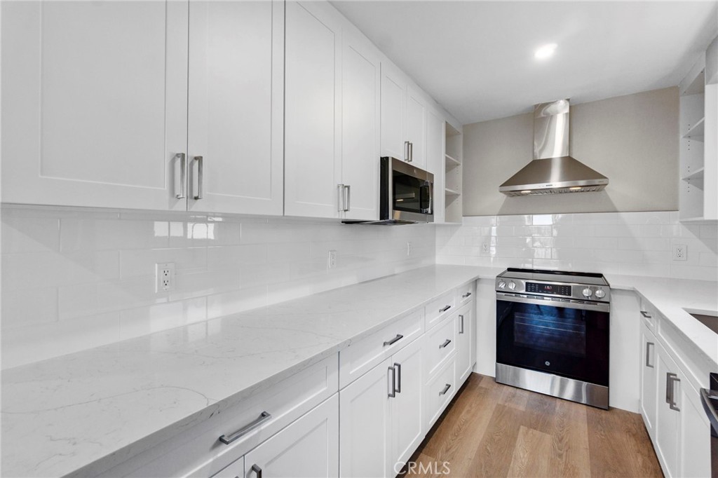 MLS #OC25165232 image #8