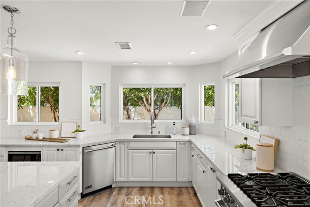 MLS #OC25165306 image #17