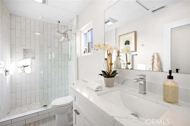 MLS #OC25165306 image #34