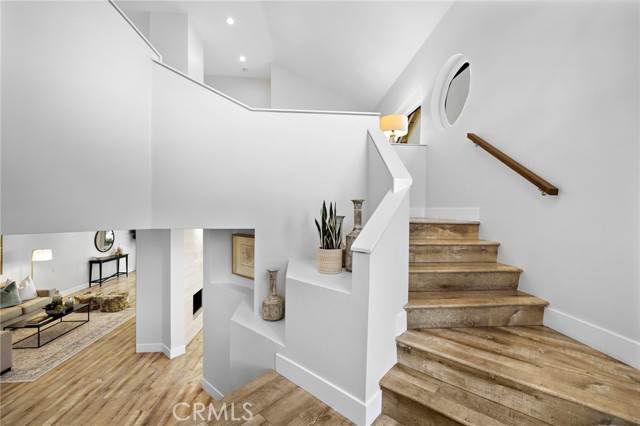 MLS #OC25165306 image #4