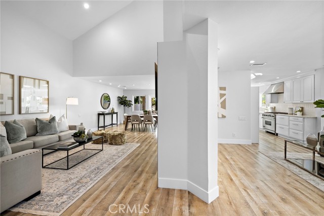 MLS #OC25165306 image #5