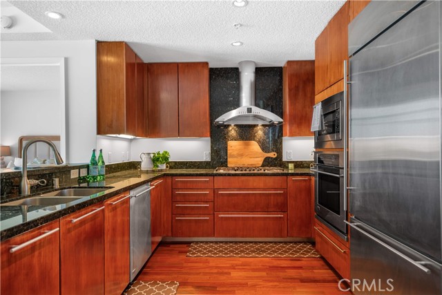 MLS #OC25165381 image #15