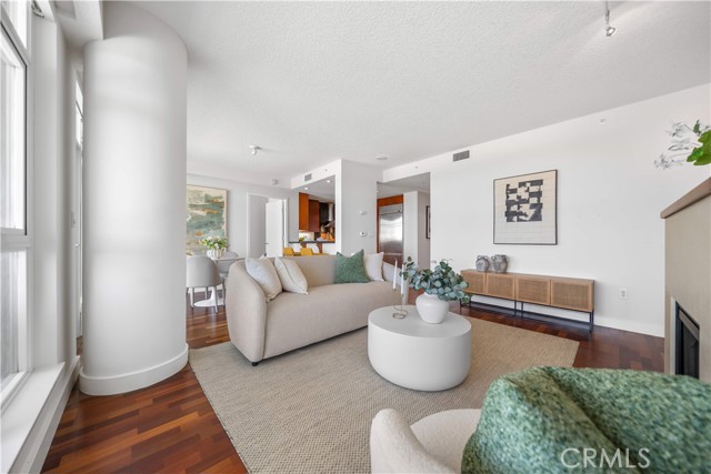 MLS #OC25165381 image #22