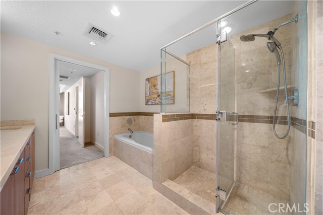 MLS #OC25165381 image #36