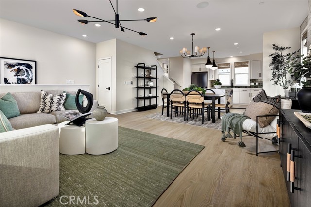 MLS #OC25165667 image #1