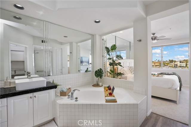 MLS #OC25165687 image #32