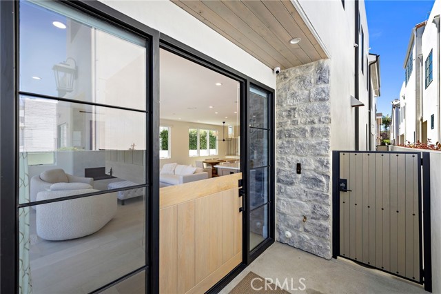 MLS #OC25165821 image #16