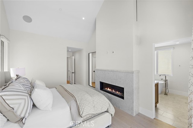 MLS #OC25165821 image #34