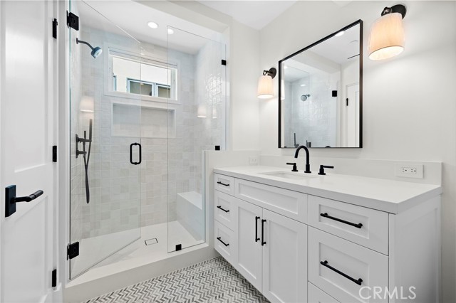 MLS #OC25165821 image #39