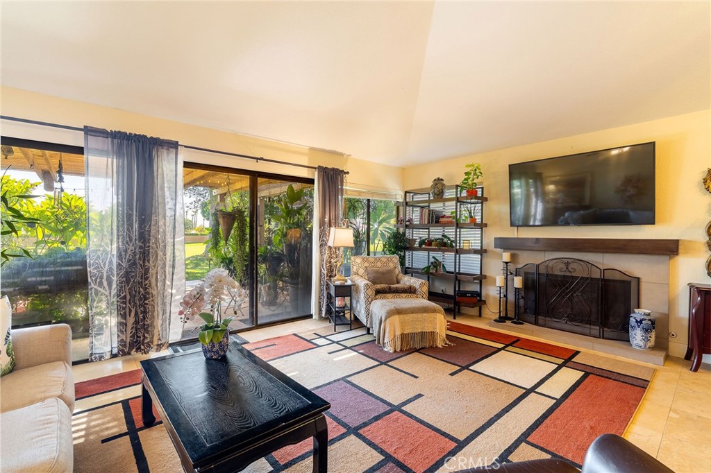 MLS #OC25165850 image #10