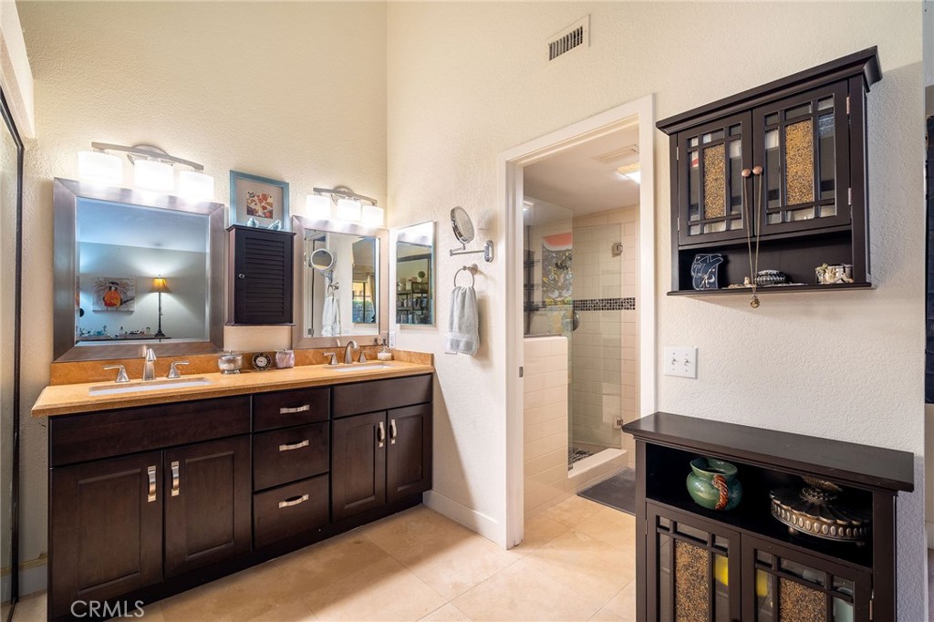 MLS #OC25165850 image #22