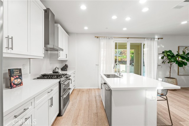 MLS #OC25165969 image #19