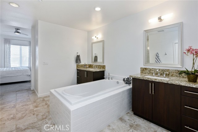 MLS #OC25166145 image #16