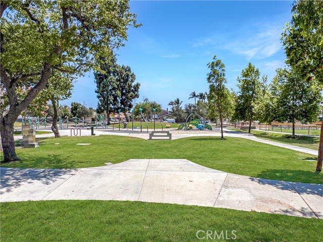 MLS #OC25166146 image #10