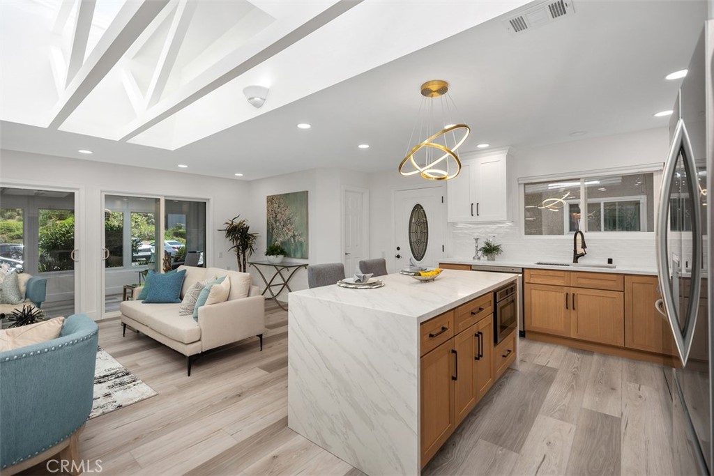 MLS #OC25166462 image #14