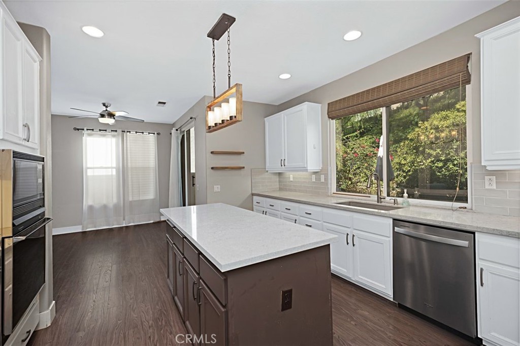 MLS #OC25166499 image #1