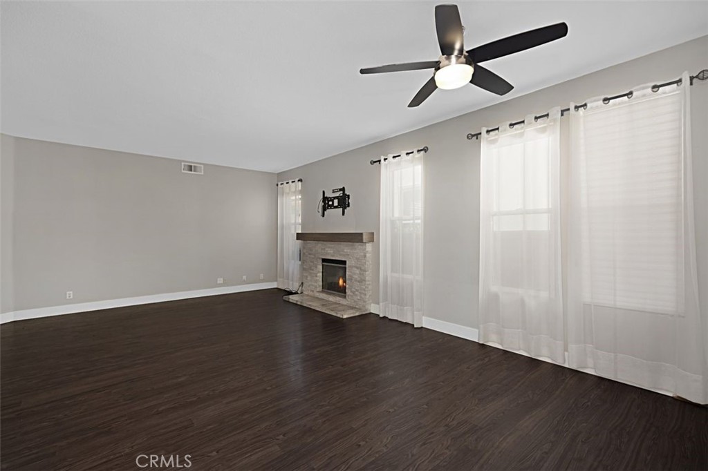 MLS #OC25166499 image #15