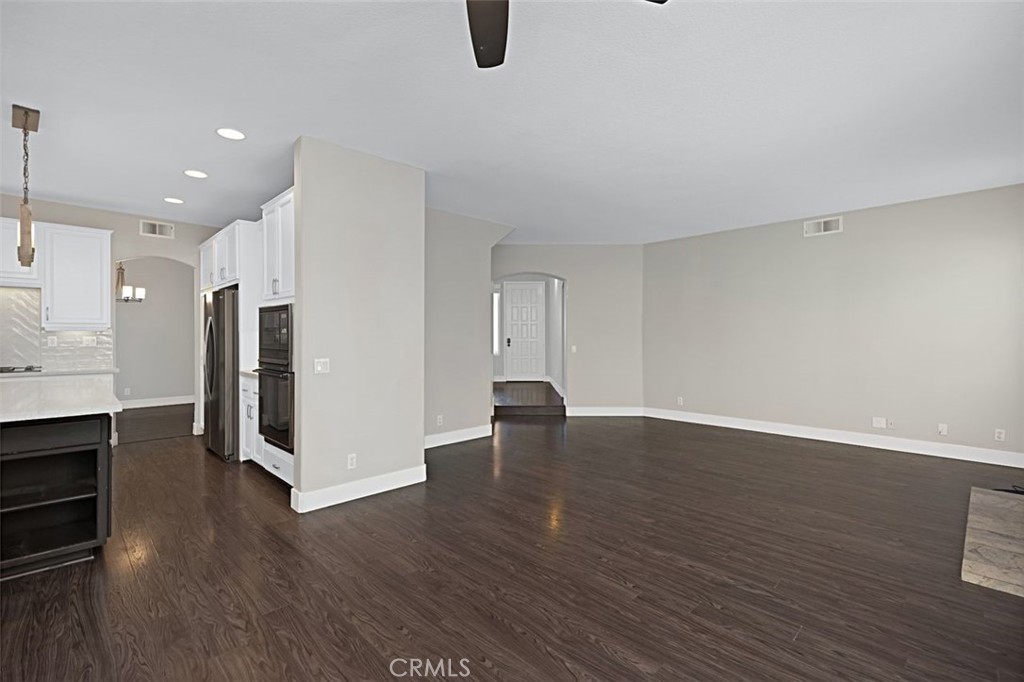 MLS #OC25166499 image #16