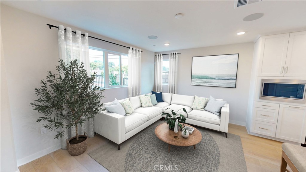 MLS #OC25166643 image #5