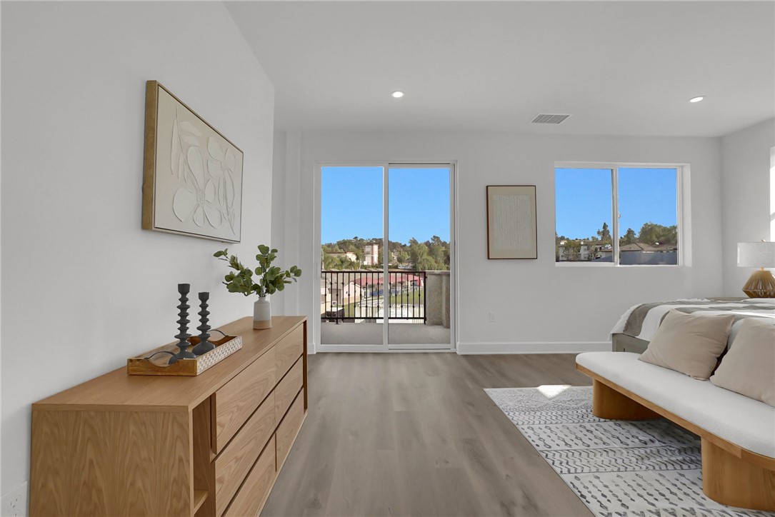 MLS #OC25166652 image #11