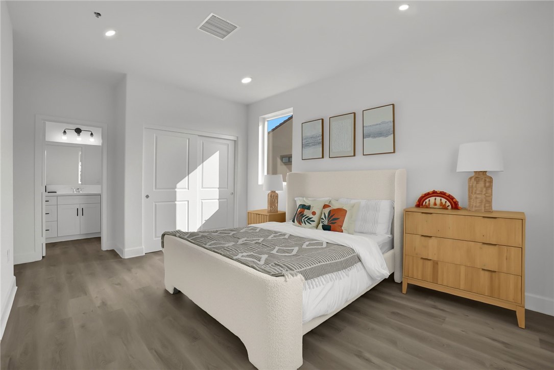 MLS #OC25166652 image #16