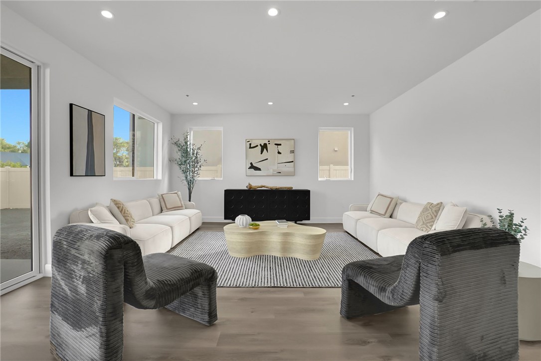 MLS #OC25166652 image #2