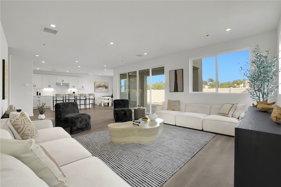 MLS #OC25166652 image #3