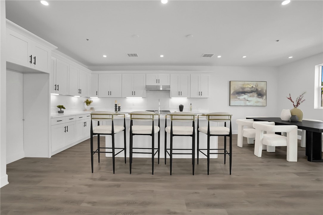 MLS #OC25166652 image #4