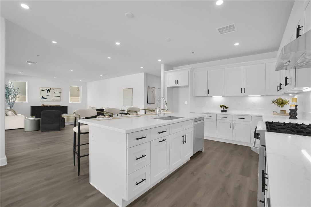 MLS #OC25166652 image #5